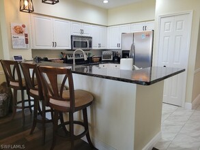 11110 Harbour Yacht Ct in Ft. Myers, FL - Foto de edificio - Building Photo