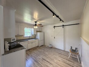 10 N Acres Dr in Greenville, SC - Building Photo - Building Photo