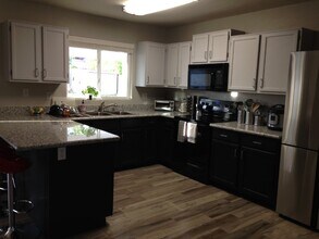 4718 W Bluefield Ave in Glendale, AZ - Building Photo - Building Photo