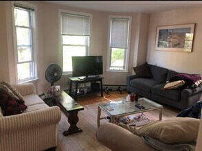 281 Pearl St, Unit 279-3L in Cambridge, MA - Building Photo - Building Photo
