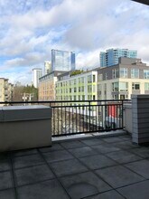 Main Place Apartments in Bellevue, WA - Building Photo - Building Photo