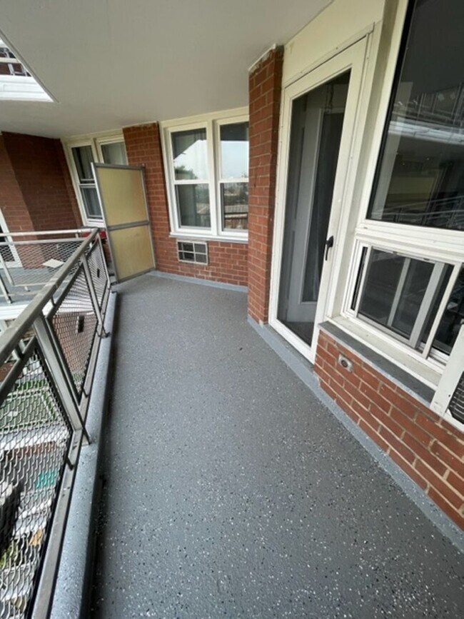 91 Strawberry Hill Ave-Unit -632 in Stamford, CT - Building Photo - Building Photo