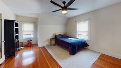 96 Columbia St, Unit 2 in Brookline, MA - Building Photo - Building Photo