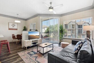 12100 Metric Blvd in Austin, TX - Building Photo - Building Photo