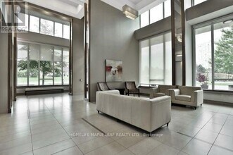 3525 Kariya Dr in Mississauga, ON - Building Photo - Building Photo