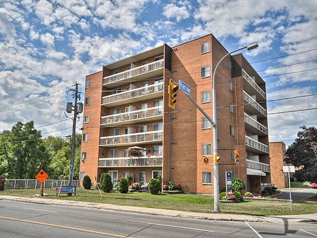 Brockville Apartments in Brockville, ON - Building Photo