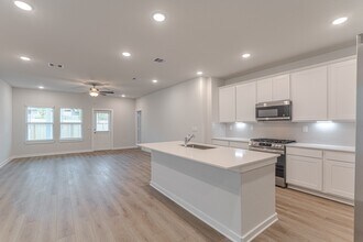 8570 Blueberry Ash St in Magnolia, TX - Building Photo - Building Photo