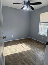 215 Mesa Dr in Leander, TX - Building Photo - Building Photo