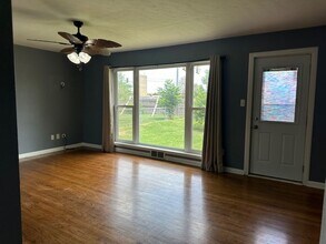 817 E Carroll Ln in Midwest City, OK - Building Photo - Building Photo