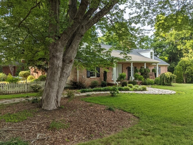 property at 418 W Dolphin St