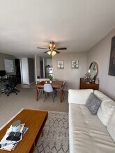3001 S Michigan Ave in Chicago, IL - Building Photo - Building Photo