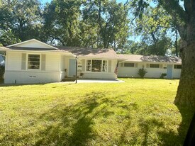 702 W Brockett St, Unit 702 in Sherman, TX - Building Photo