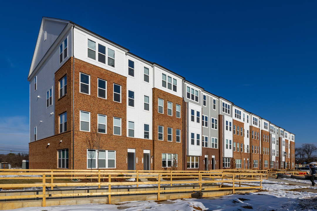 Farmstead District in Gaithersburg, MD - Building Photo