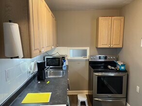 45 Ontario Av in Hamilton, ON - Building Photo - Building Photo