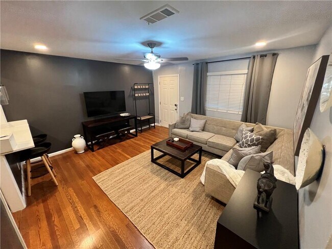 827 Durant Pl NE-Unit -6 in Atlanta, GA - Building Photo - Building Photo