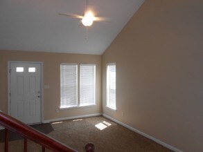 530 Delaware Crossing in Trenton, OH - Building Photo - Building Photo