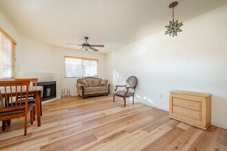 2210 Miguel Chavez Rd in Santa Fe, NM - Building Photo - Building Photo