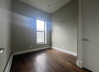 165 Covert St, Unit 1 in Brooklyn, NY - Building Photo - Building Photo