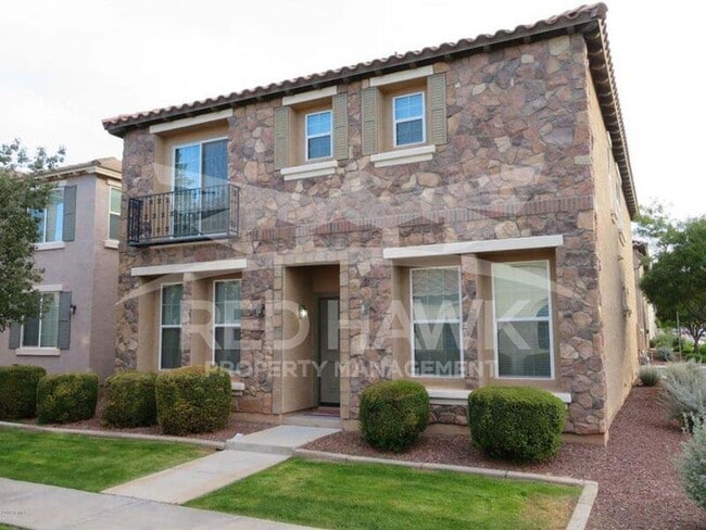 property at 980 S Huish Dr