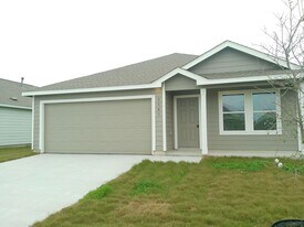 7705 Wonder Woman Dr in Corpus Christi, TX - Building Photo