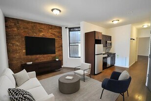 254 Broome St in New York, NY - Building Photo