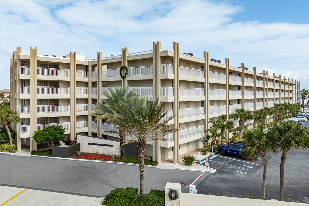 Errol by the Sea in New Smyrna Beach, FL - Building Photo