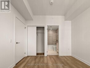 120 Broadway Ave in Toronto, ON - Building Photo - Building Photo