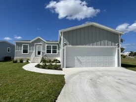 7920 Chandler St in Ellenton, FL - Building Photo