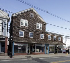 26 Child St in Warren, RI - Building Photo - Building Photo