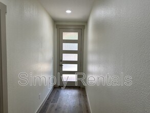 107 Ross St in Sulphur Springs, TX - Foto de edificio - Building Photo