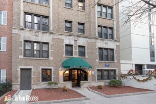 1337 N Dearborn St, Unit A06C in Chicago, IL - Building Photo