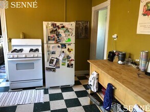 11 Thorndike St, Unit 2 in Somerville, MA - Building Photo - Building Photo