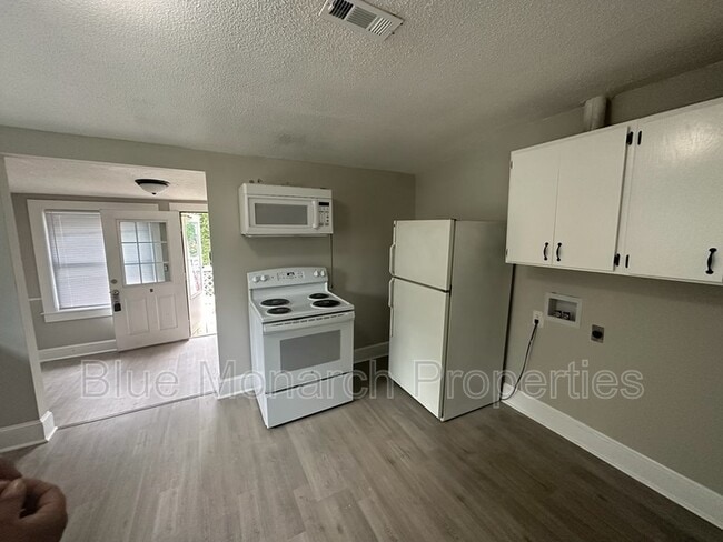 5249 Clearwater Lake Rd