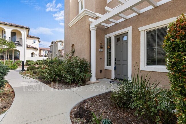23191 Brescia Dr in Santa Clarita, CA - Building Photo - Building Photo