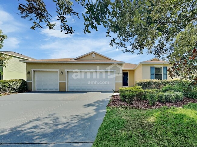 property at 104 Star Shell Dr