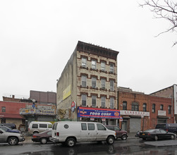 53 Montrose Ave in Brooklyn, NY - Building Photo - Building Photo