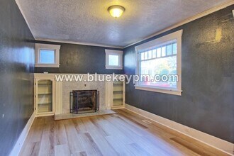 117 Madison St in Oregon City, OR - Building Photo - Building Photo
