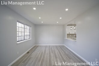 3708 Dorval Pl in Indianapolis, IN - Foto de edificio - Building Photo
