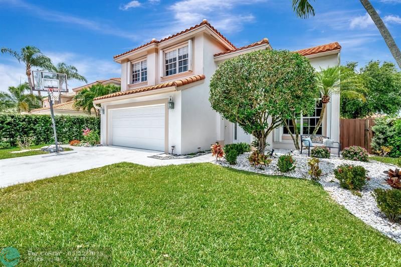 18027 Jazz Ln in Boca Raton, FL - Building Photo