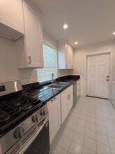 1438 11th St in Santa Monica, CA - Building Photo - Building Photo