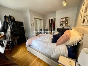 13 Thacher St, Unit 3 in Boston, MA - Foto de edificio - Building Photo