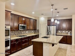 9975 W Foothill Dr in Peoria, AZ - Building Photo - Building Photo