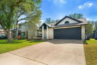 4707 Alta Loma Dr in Austin, TX - Building Photo - Building Photo