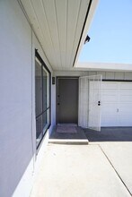 6548 Stoneman Dr in North Highlands, CA - Foto de edificio - Building Photo