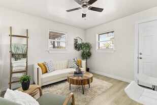 3409 Commercial Ave in San Antonio, TX - Building Photo