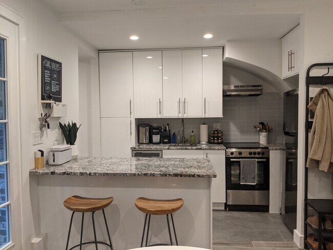 12 Melrose St, Unit 1 in Boston, MA - Building Photo - Building Photo