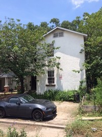 Walk to LSU. Louisiana Terrace (37 units) in Baton Rouge, LA - Foto de edificio - Building Photo