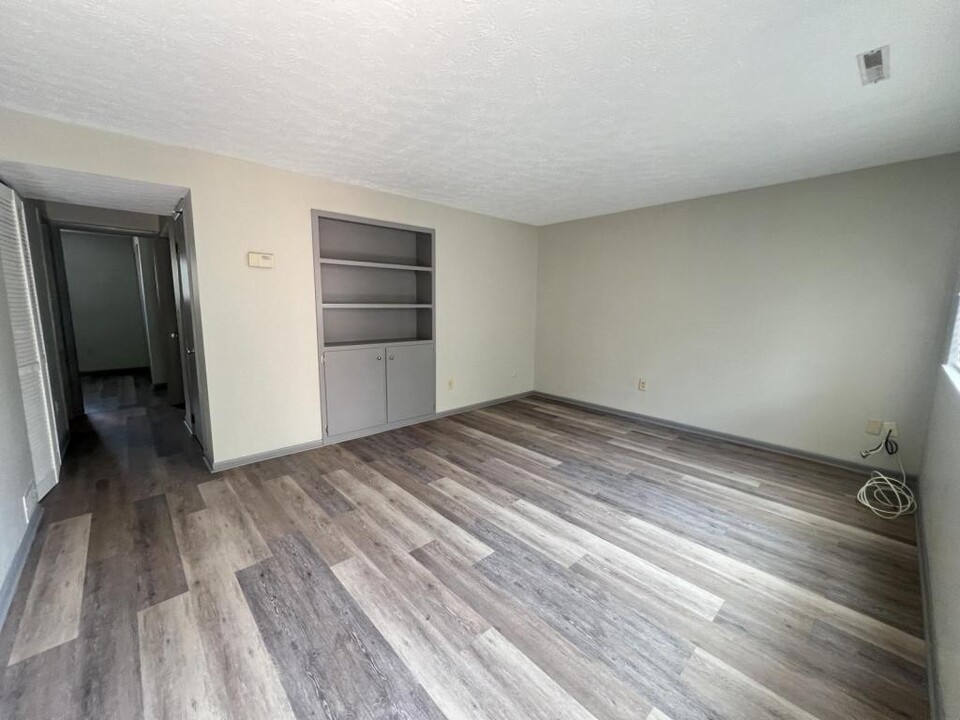 355 E 20th Ave in Columbus, OH - Building Photo