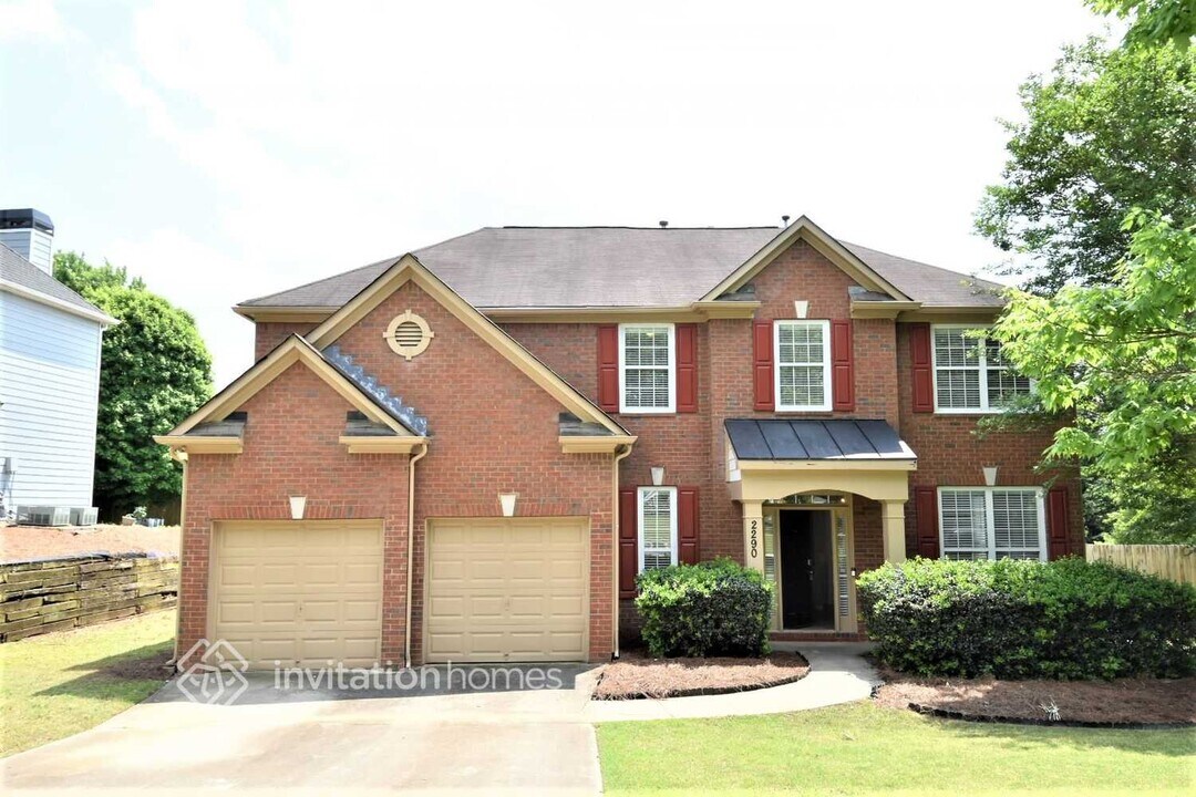 2290 Grand Jct in Alpharetta, GA - Building Photo