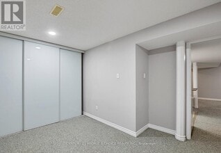 5594 Taw Ave in Mississauga, ON - Building Photo - Building Photo